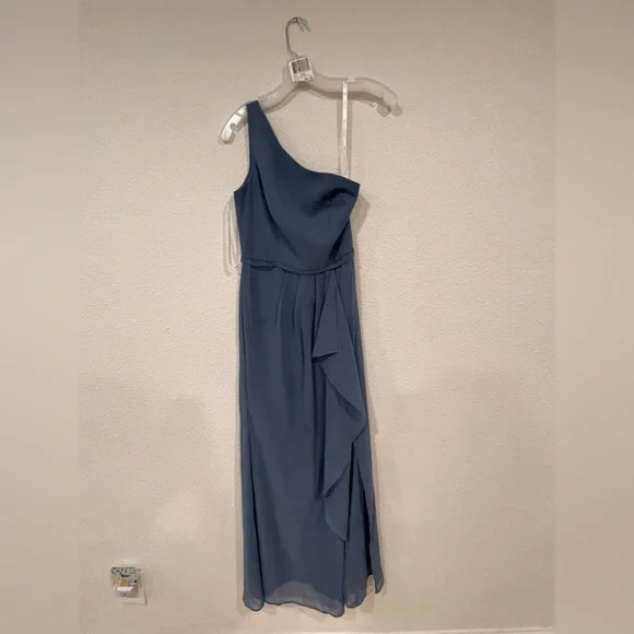rapunzel bridesmaid dress Zapaka Women Blue Bridesmaid Dress with Ruffle Slit A Line One Shoulder  Pleated Long Wedding Party Dress – ZAPAKA main image 1